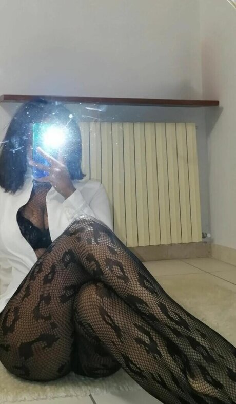 Mery Gatti hot pornstar img