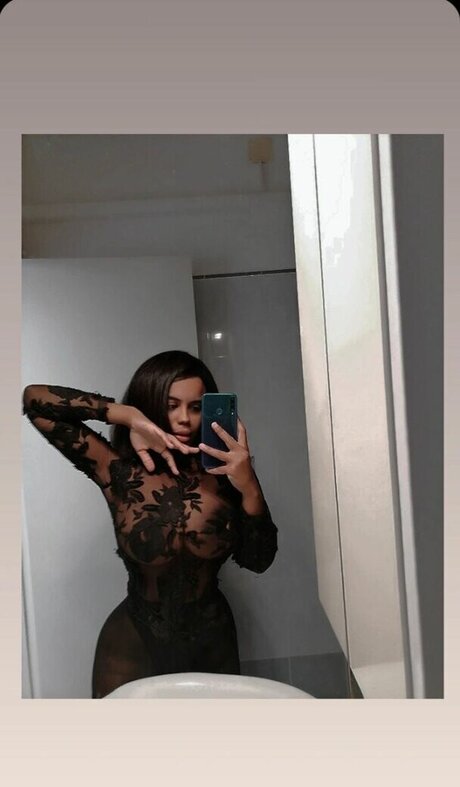 Mery Gatti naked actress picture