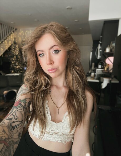 Nyybeats sex pornstar pic