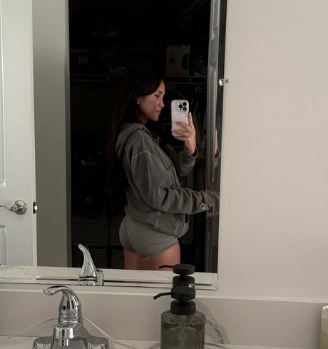 maneaterjade top model gallery