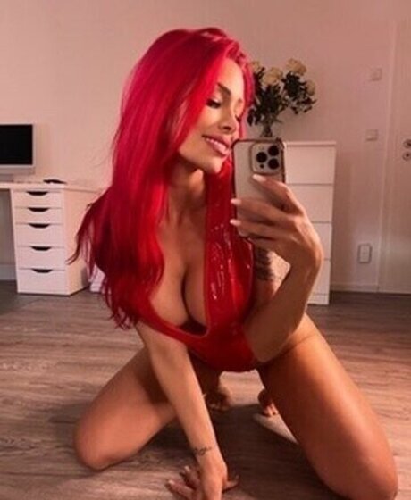 Cati Kiss erotic model galleries