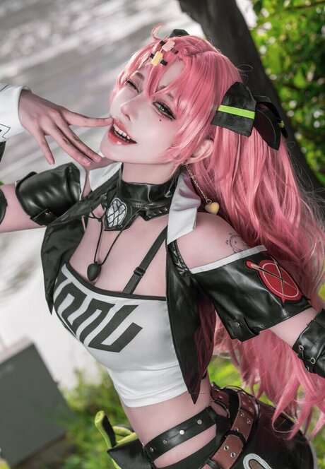 riri thisway top star pictures