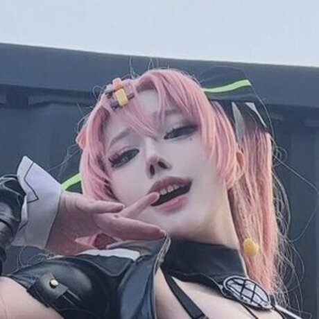 riri thisway naked actress images