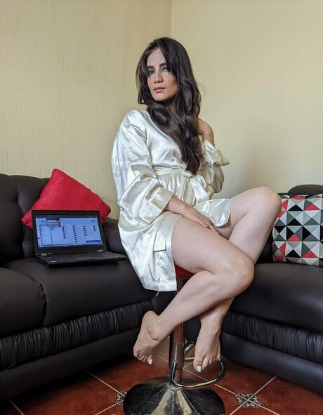 inusualmaria exclusive pornstar pictures