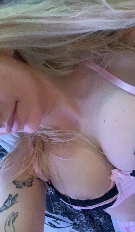 kittykattoni hot pornstar pic