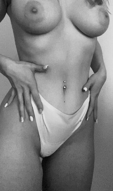 kittykattoni star nude picture