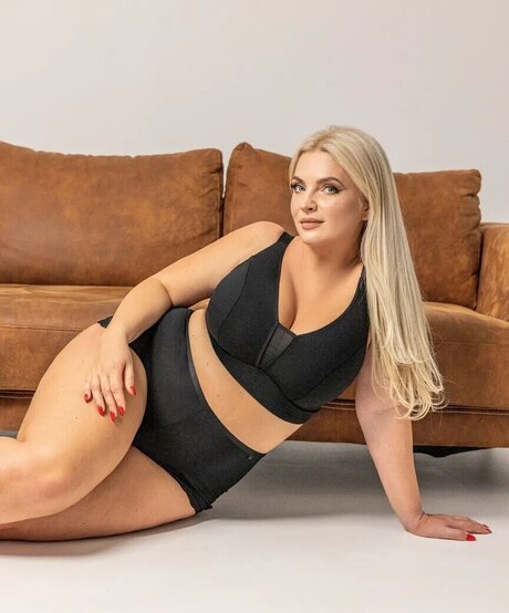 Ines Cudna exclusive model galleries