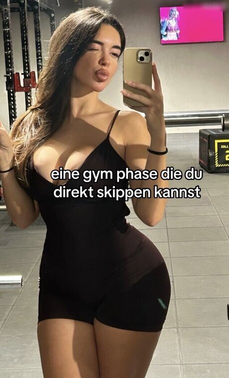 Lya Aylin sex star image