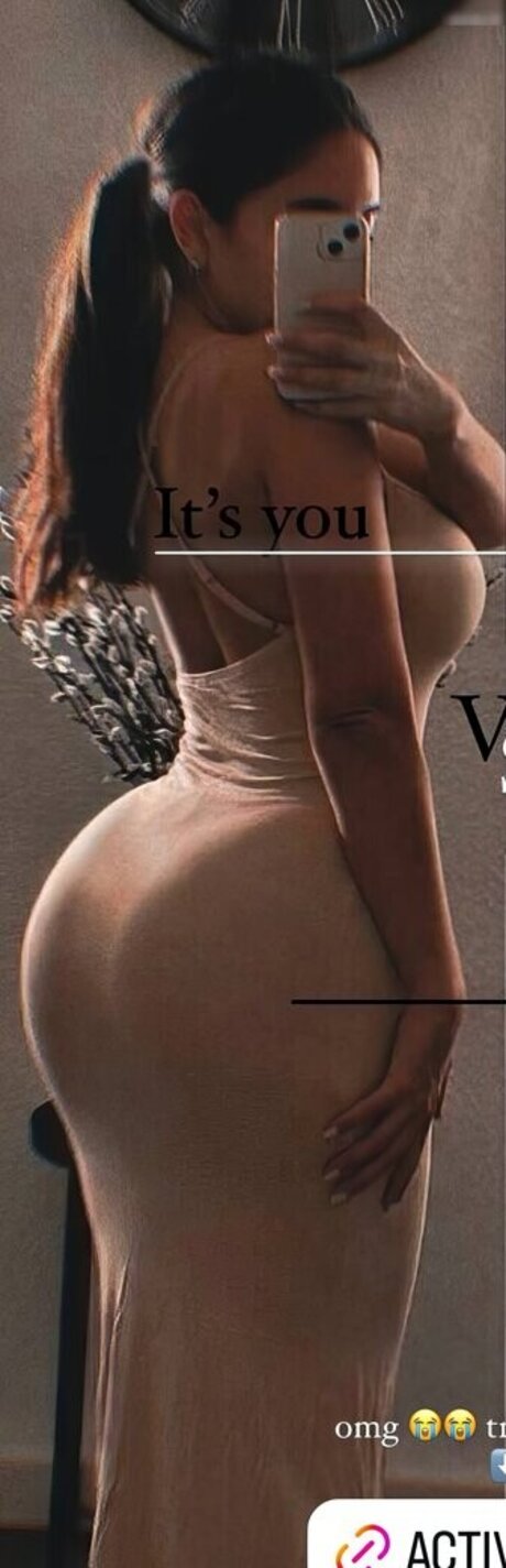 Lya Aylin sexy model image