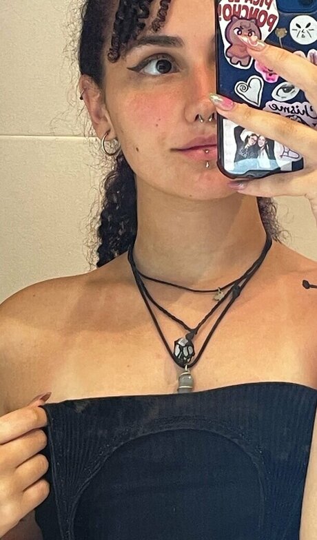 dumbbbvnny naked model pictures