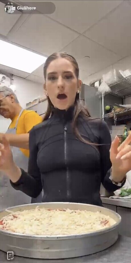 Giulia Bruno top star galleries