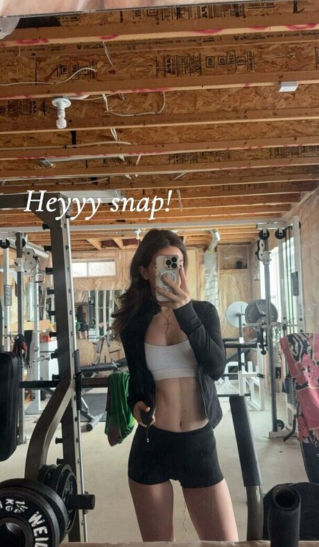 Giulia Bruno model hot image