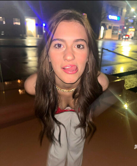 Raegan Owens pretty star picture