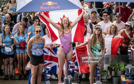 Molly Carlson model perfect pictures