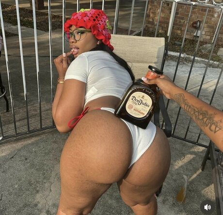 moreyaz model top galleries