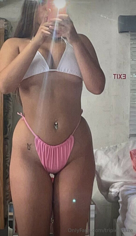 Daisyyyraeee star nude images