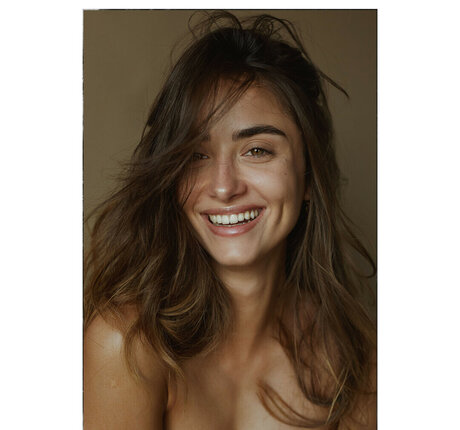 Elsa Couturier exclusive model img