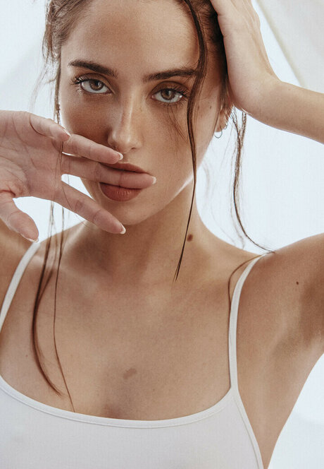 Elsa Couturier hot pornstar picture