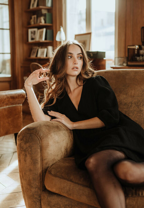 Elsa Couturier pretty model pic