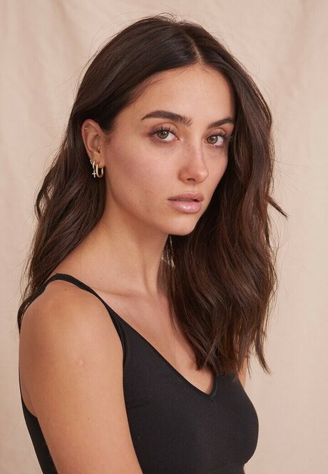 Elsa Couturier best model images