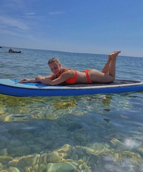 jxlia albrecht erotic actress galleries