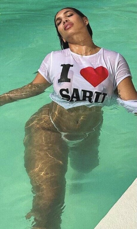 Andrea Valdiri adult model photos