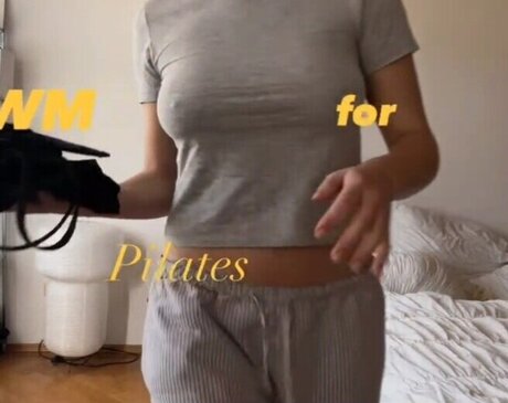 Carla Sophie Schell hd pornstar img