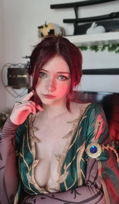 Finnya model perfect image