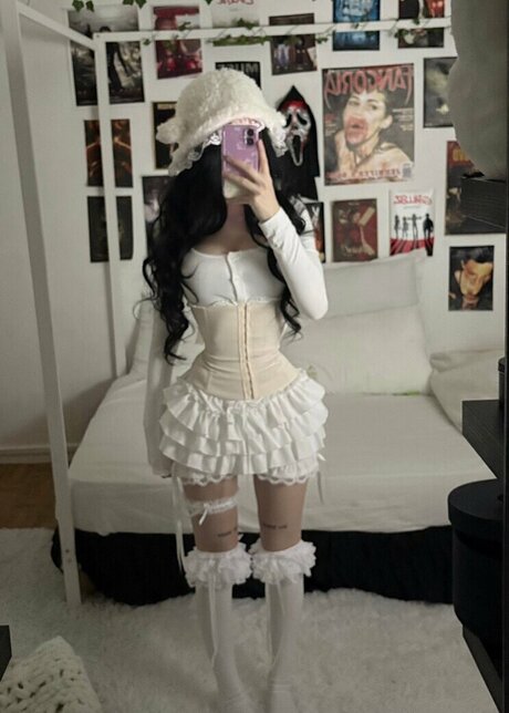 farryndoll exclusive pornstar image