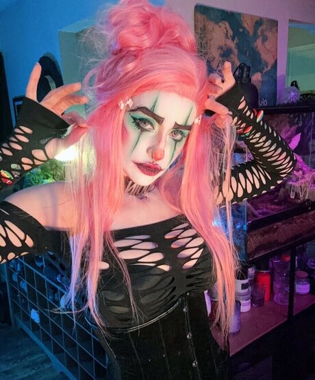 Pokket star erotic pictures