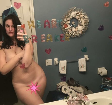 Sirenh3x model naked pics