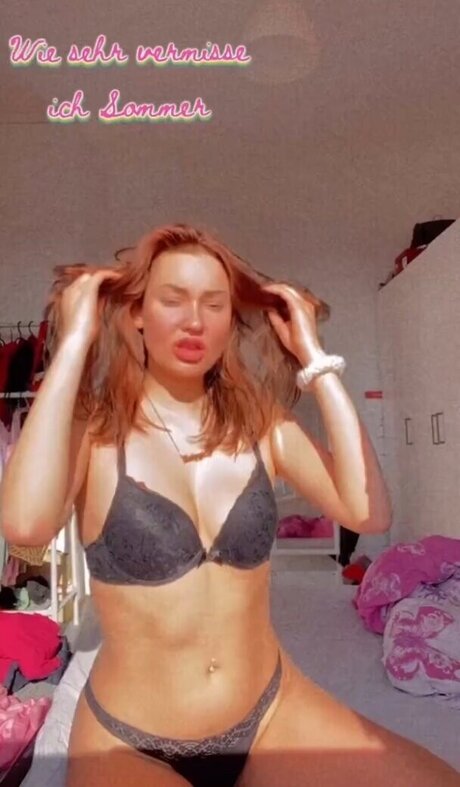 lischadelicious pornstar sexy pictures