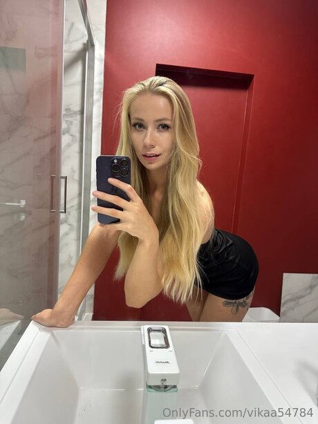 Vikaa54784 model sex pic