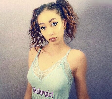 Amira Wirth erotic pornstar gallery