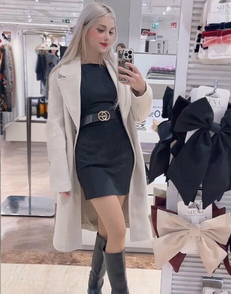 Marina Seren model xxx img