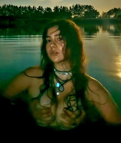 Leonie Buchegger star pornographic picture