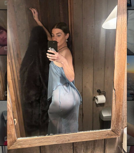 Sydney Lima hot actress pic