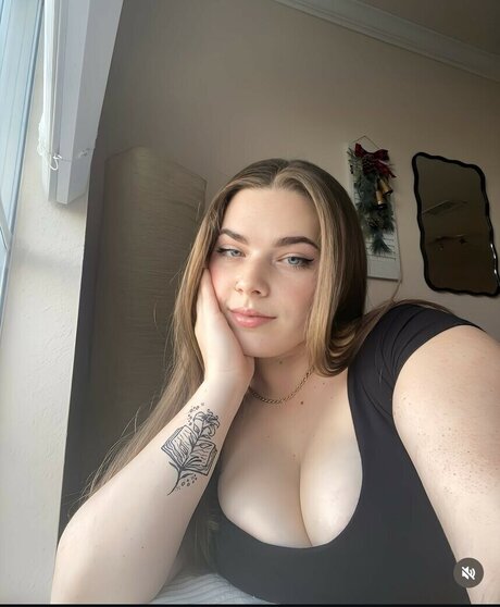 Klaire Haley pretty actress pics