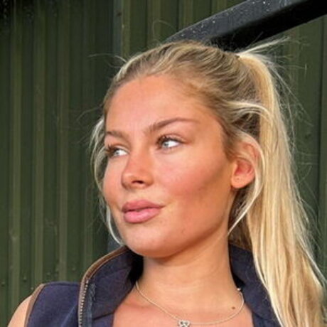 ThatYoungBlonde nude actress images