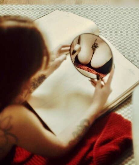 Kira Julie perfect actress archive