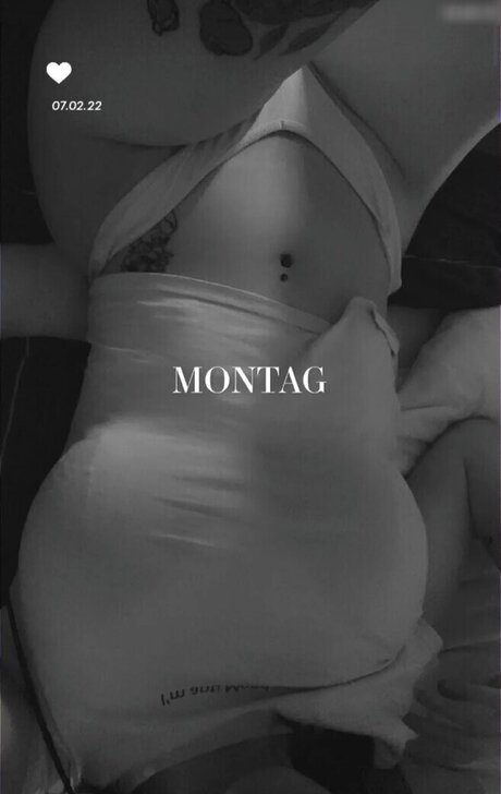 Kira Julie model exclusive pics