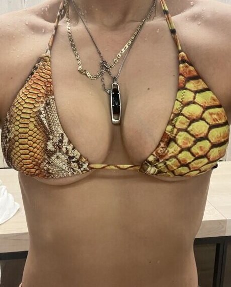 Badbunnyplays free star galleries