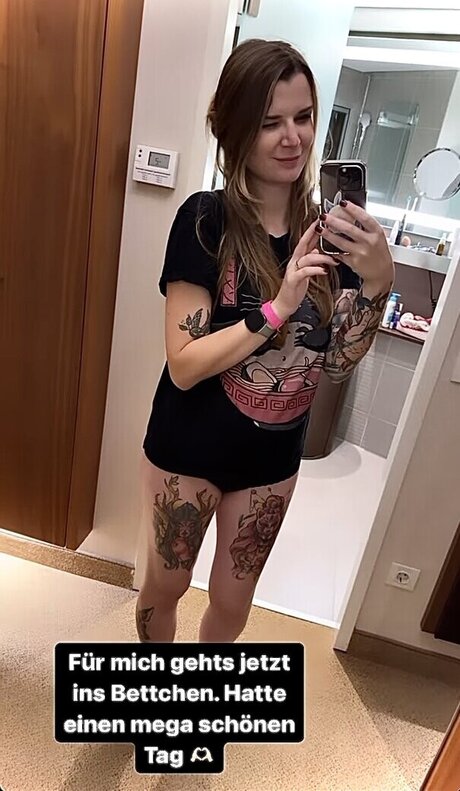 Jovlekaline model nudes galleries