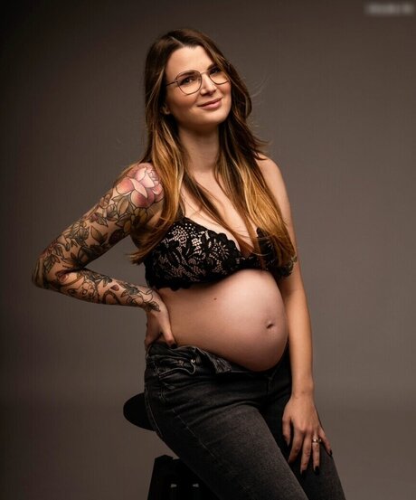 Jovlekaline sexy actress pics