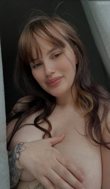 Mona peaches exclusive star photo