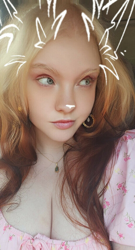 Elizabethdangerx hot star photo