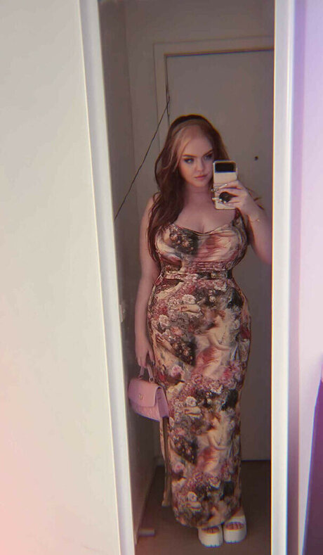 Elizabethdangerx pornstar nudes images