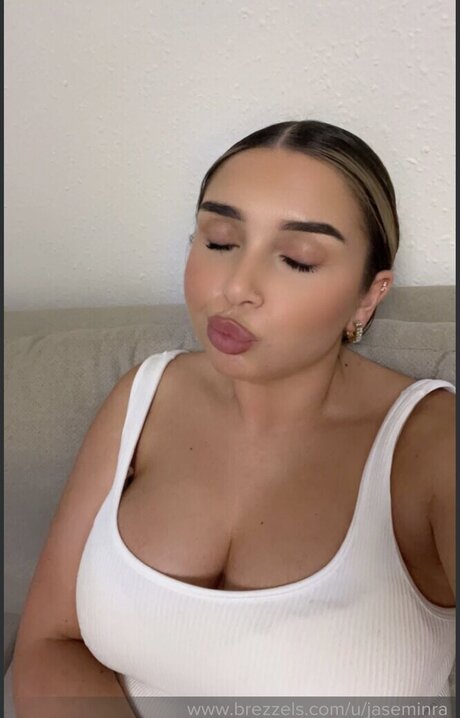 Jaseminra naked model pic