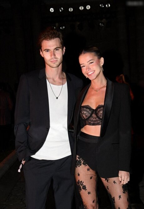 L a Elui free model img