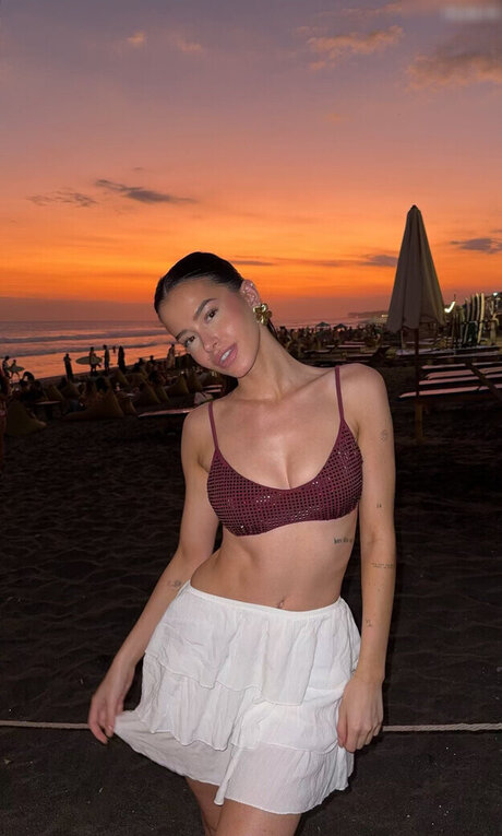 L a Elui star erotic galleries